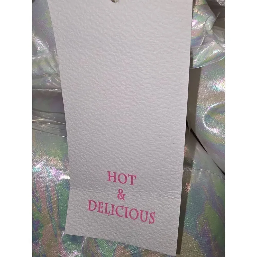 Hot & Delicious - Picture 4 of 14
